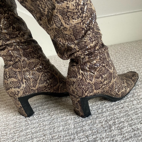 Vintage BCBG MAXAZRIA Knee Boots | Stretch Iridescent Snakeskin Fabric 8.5 - Picture 2 of 15